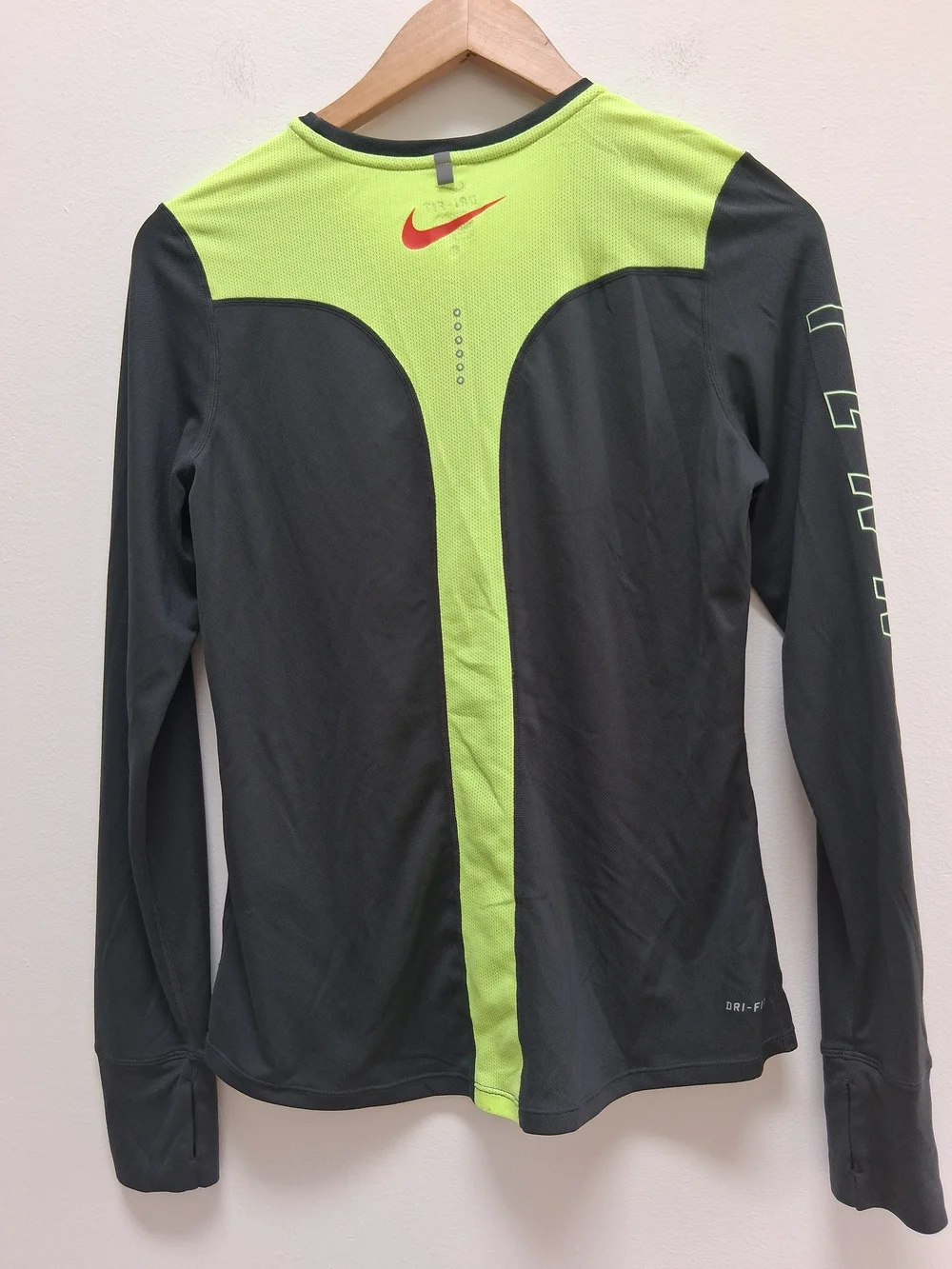 Nike Dri-FIT Running Long Sleeve Tee Olive Green, Neon  Size Medium